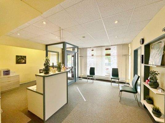 EG / Gewerbeeinheit-Empfang