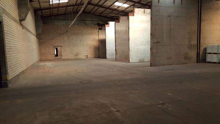 Halle B 2800 qm Innen 4