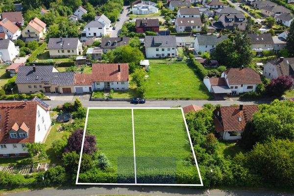 Grüner Mittelpunkt im Vorort komplett - Kopie