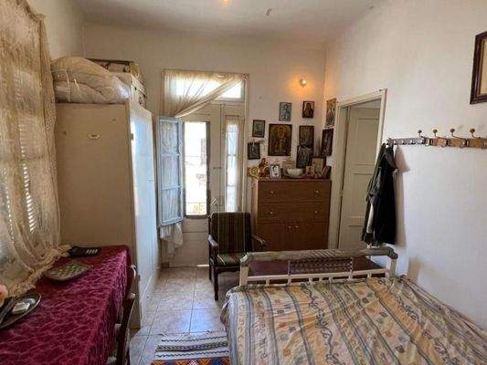 Kreta, Kritsa: Großes Gebäude im Dorfzentrum, ideal für gewerbliche und Wohnnutzung