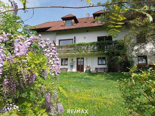 Grün. Privat. Paradiesich.