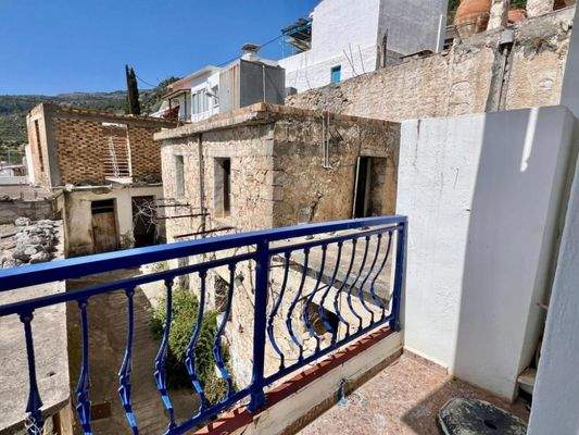 Kreta, Kritsa: Drei-stöckiges Dorfhaus mit zwei Schlafzimmern und schöner Aussicht