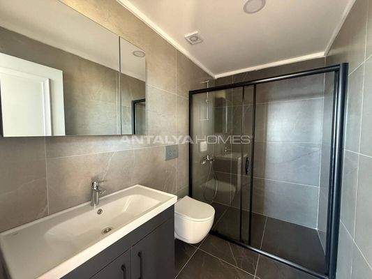 Sea-View Properties in a Complex near the Beach in Alanya