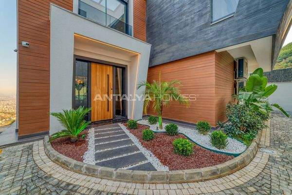 Stylish Houses with Private Pools in Alanya