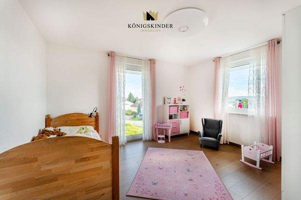 ...und Kinderzimmer...