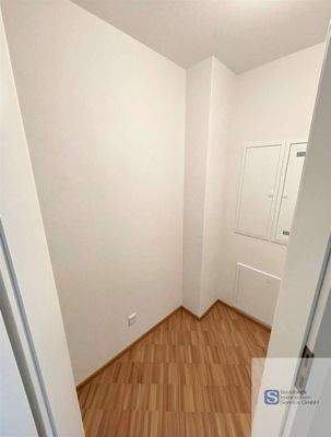 Abstellraum - (KI bearbeitet)