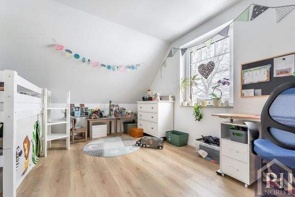 2. Zimmer im Dachgeschoss