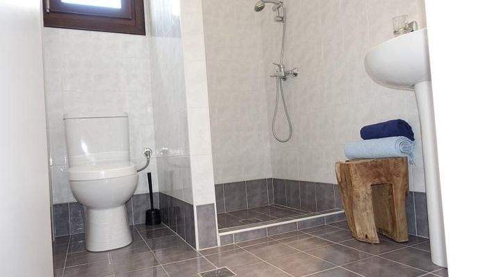 Kreta, Kirianna: Charmantes Haus mit Meerblick zu verkaufen