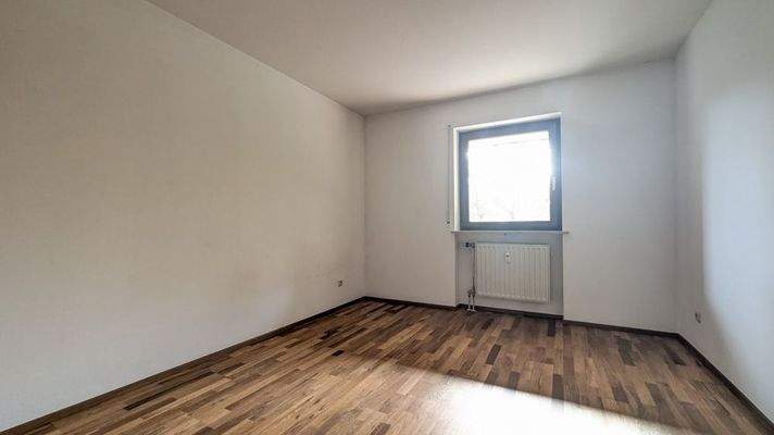 Gäste-/Arbeitszimmer