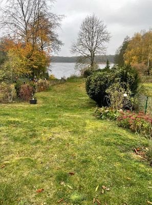 Grundstück mit eigenem Steg