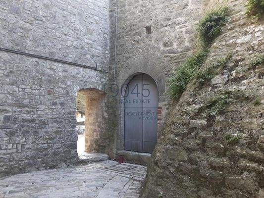 Historisches 4-Sterne-Schlosshotel mit 16 Apartments und 65 Betten - Umbrien