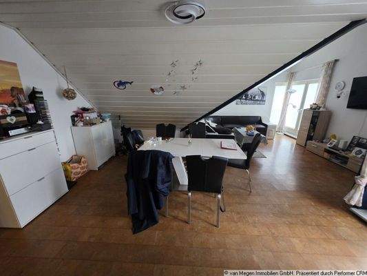 Wohn- und Essbereich