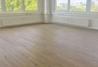 Eckbüro nach Renovierung