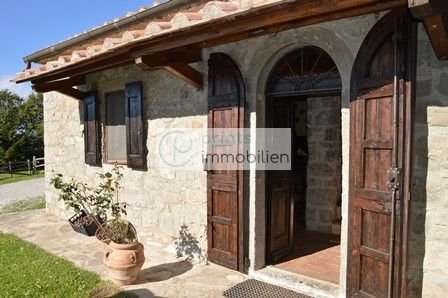 Front des Hauses