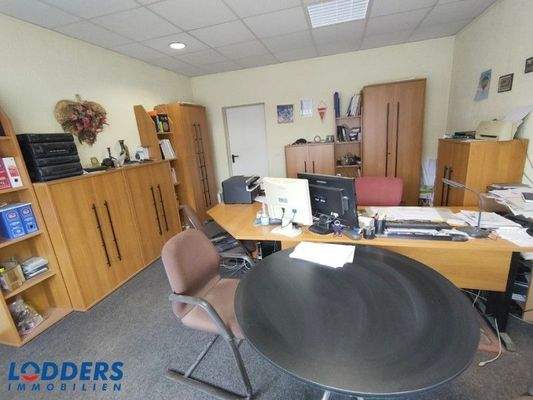 Rechte Seite: Büro 3