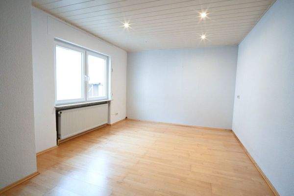 Schlafzimmer od. Büro EG