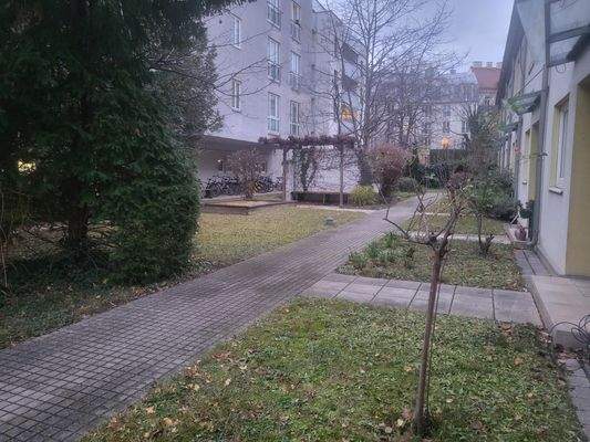 Gemeinschaftsgarten im Innenhof