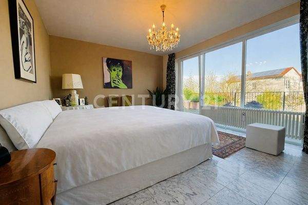 Schlafzimmer 2 (Master Bedroom) Einliegerwohnung