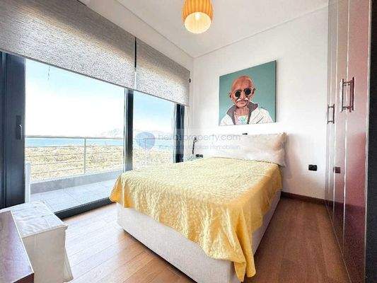 ca40b8bcddce44d1987ccd2e49b06d0b-original