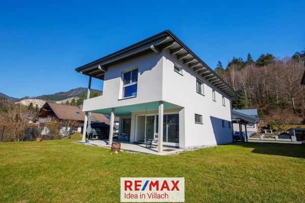 Ansicht vom Garten zum Haus