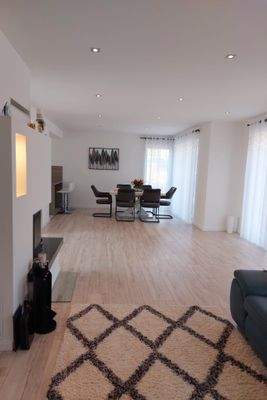 Wohnzimmeransicht 2.jpg