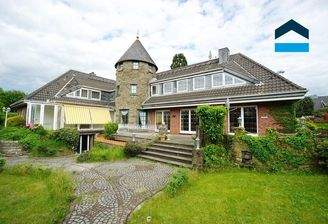 Issum-Sevelen: Großes Anwesen