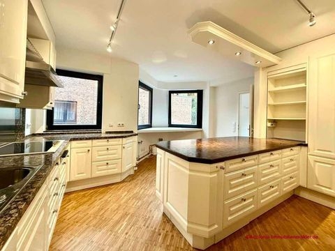 Einbauküche mit Elektrogeräten