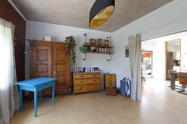 Neben dem Esszimmer...