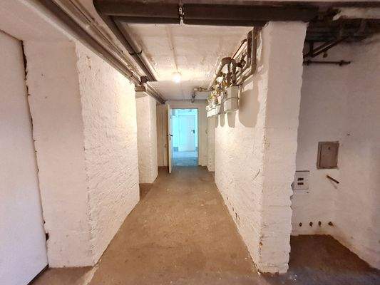 gepflegter Kellergang