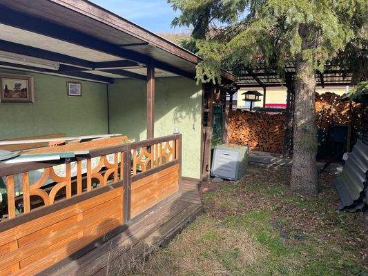 Sonnenterrasse im Garten