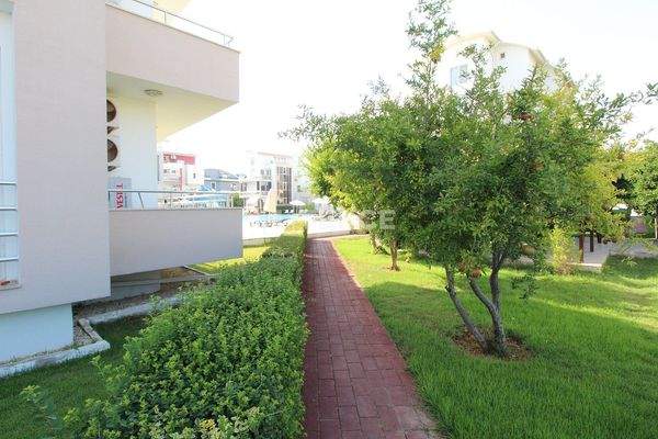 Furnished Mezzanine Flat in a Complex with Pool in Antalya Belek