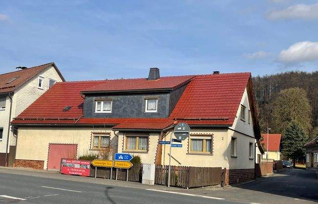 Frontansicht von Straße