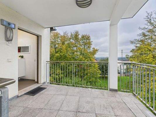 Terrasse zum Eingangsbereich 