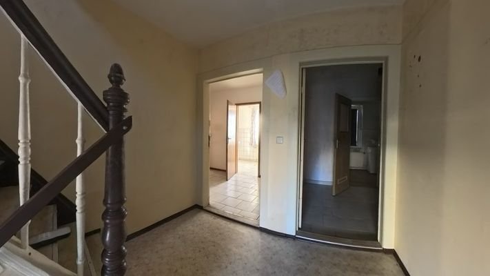 Erdgeschoss Wohnungseingänge
