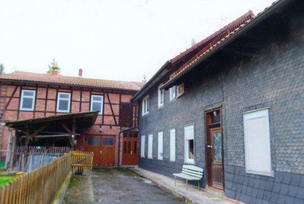 Wohnhaus mit Hof 