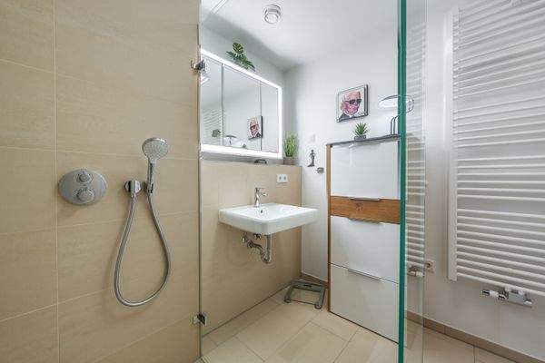 DI - Forbes Global Properties