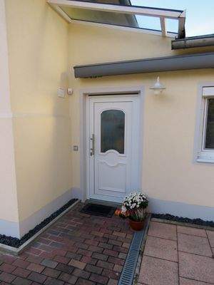 Hauseingang Hauptwohnung 