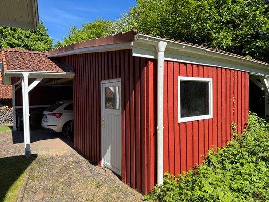 Carport und Schuppen