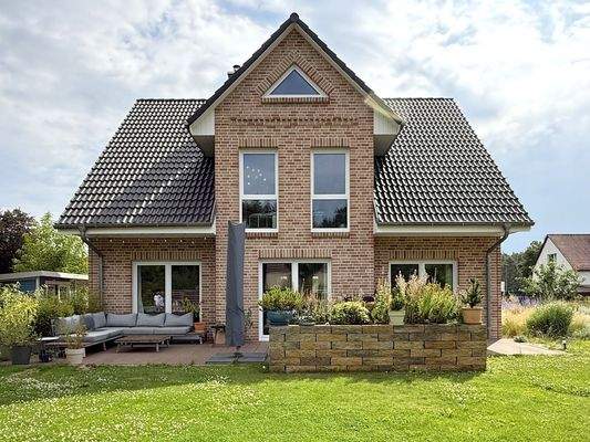 traumhaftes Einfamilienhaus mit viel Zubehör