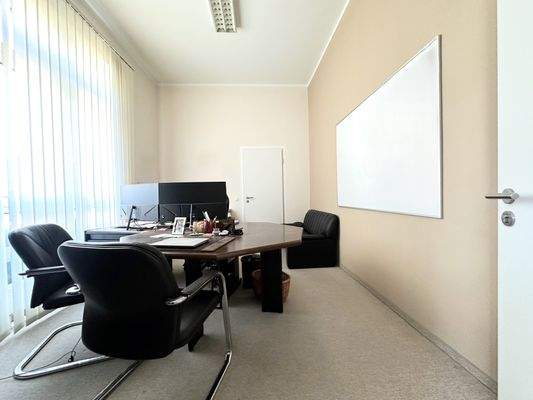 Büro zum Schulungsraum