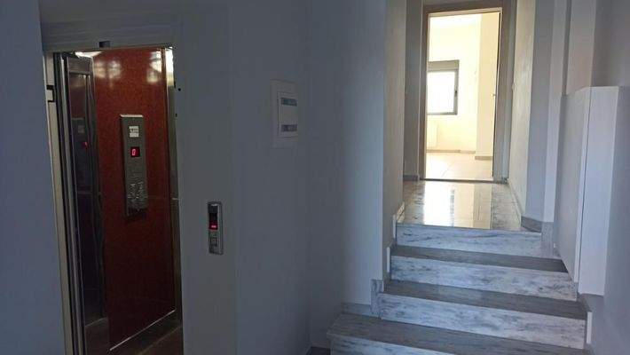 Kreta, Vlites: Modernes Apartment im 2.Stock mit Meer- und Bergblick zu verkaufen