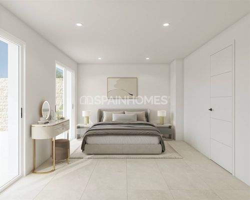 Homes with Private Pools and Gardens in Pilar de la Horadada