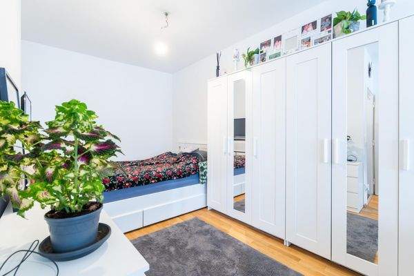 Einrichtung Schlafbereich voriger Mieter