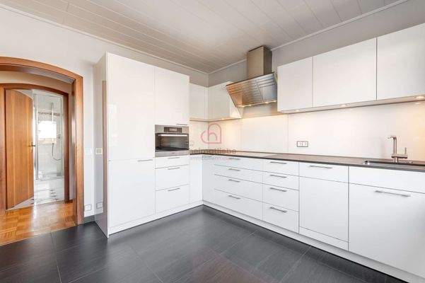 hochwertige Einbauküche