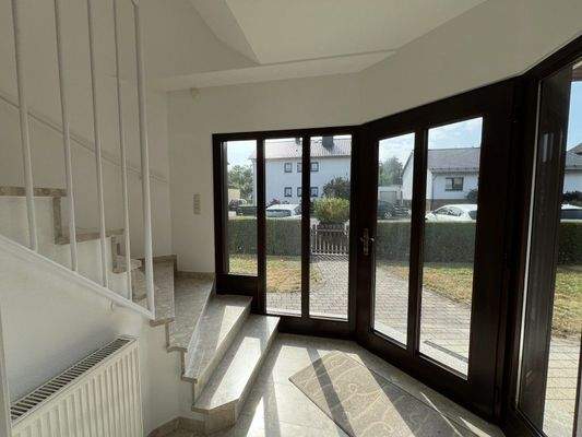 Haus-Linden-Leihgestern-Eingangsbereich