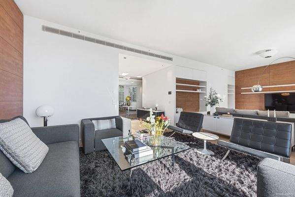 2025-09-15-S01408-Schottenring 22, 1010 Wien-016