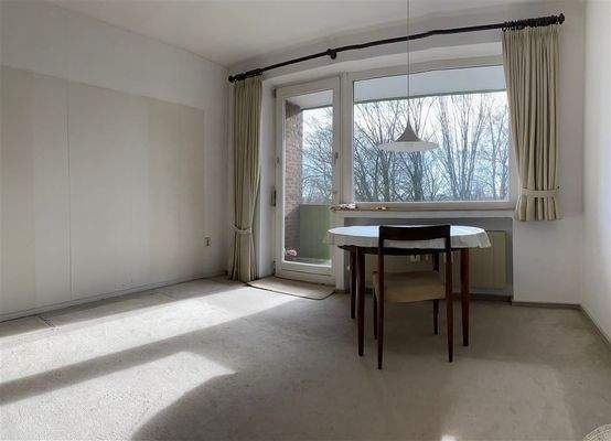 Wohnzimmer                   Südwest-Ausrichtung