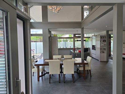 6 Esszimmer u Küche