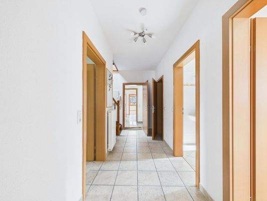 CAM04191G0-PR0066-STILL021