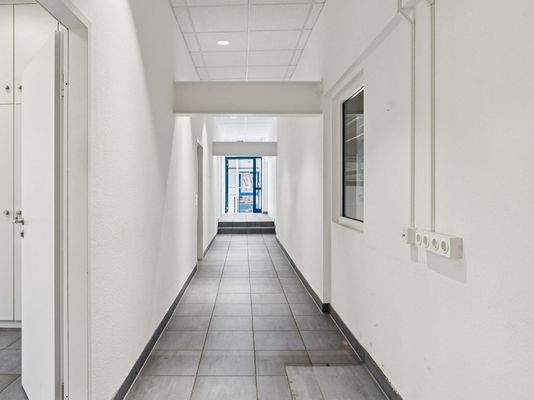 Treppenhaus und Flur_2